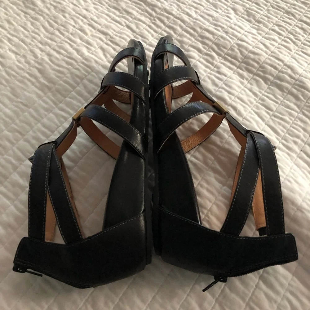 Sofft Women’s Sandals Bernia Black Leather Zip Up Gladiator Size 8.5 Wide